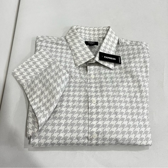 Express Dress Shirt Size Medium Slim Button-Up Gray/White Houndstooth Long Sleev - Picture 2 of 6